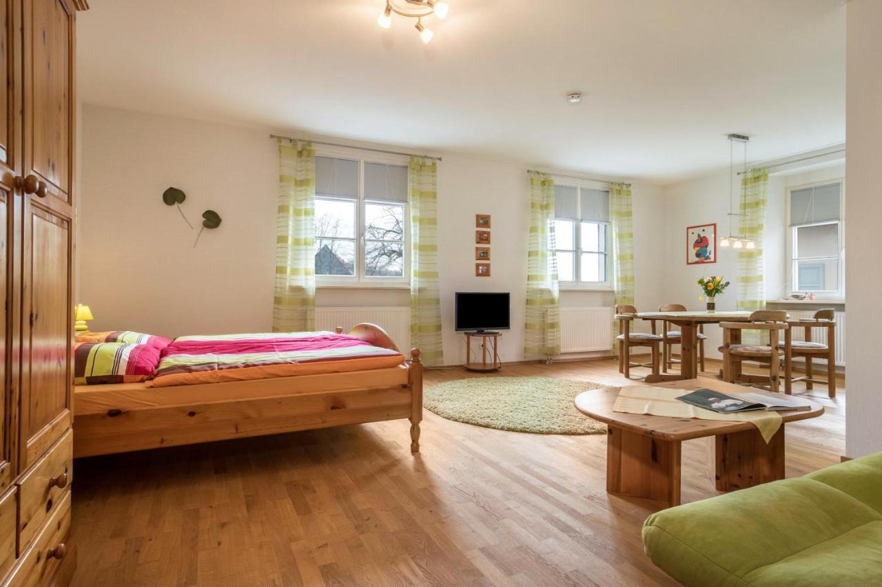 Ferienwohnung Am Schloss Heiligenborn المظهر الخارجي الصورة